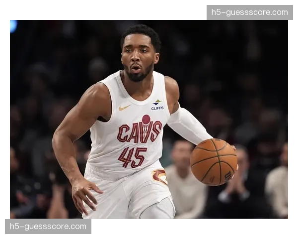 数据前瞻：面对联盟最强护筐球队，开拓者需提升突破分球的选择合理性